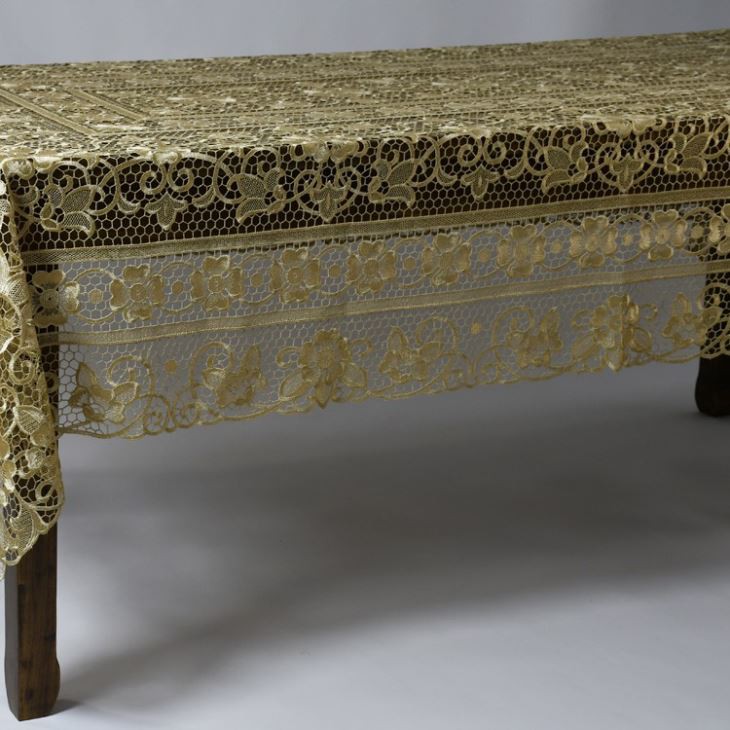 White New Design Embroidery Tablecloth